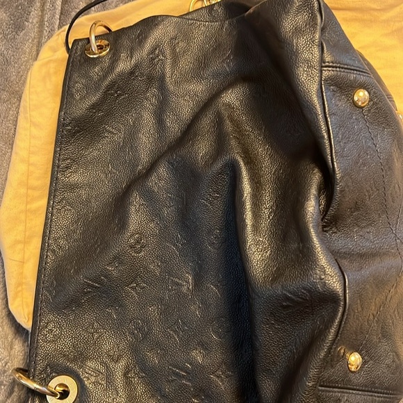 LOUIS VUITTON
Monogram Empreinte Artsy MM Blue - Picture 11 of 11